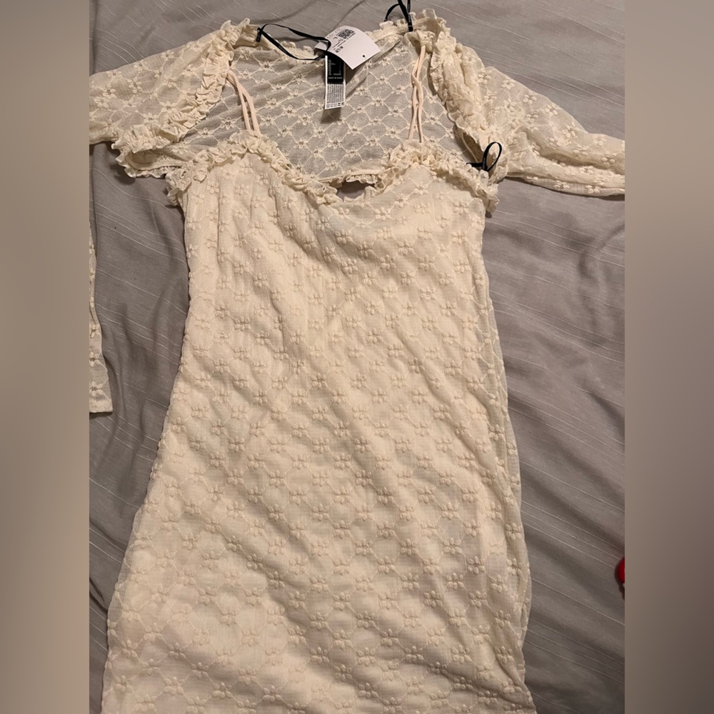 Forever 21 Ivory Lace Dress